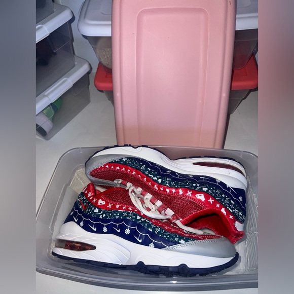 Nike Air Max 95 “Christmas Sweater” sneakers - Picture 9 of 9